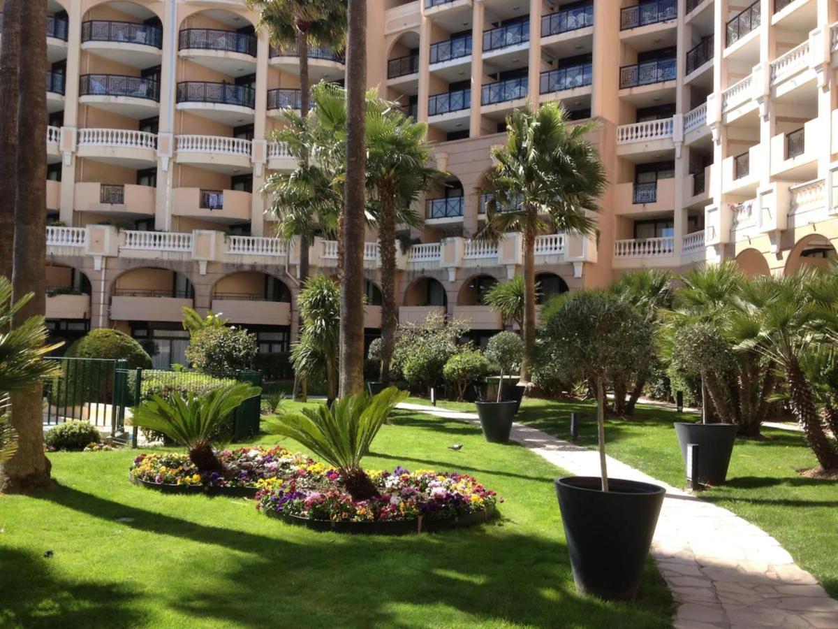 Residence La Palme D'Azur - Канни Екстер'єр фото