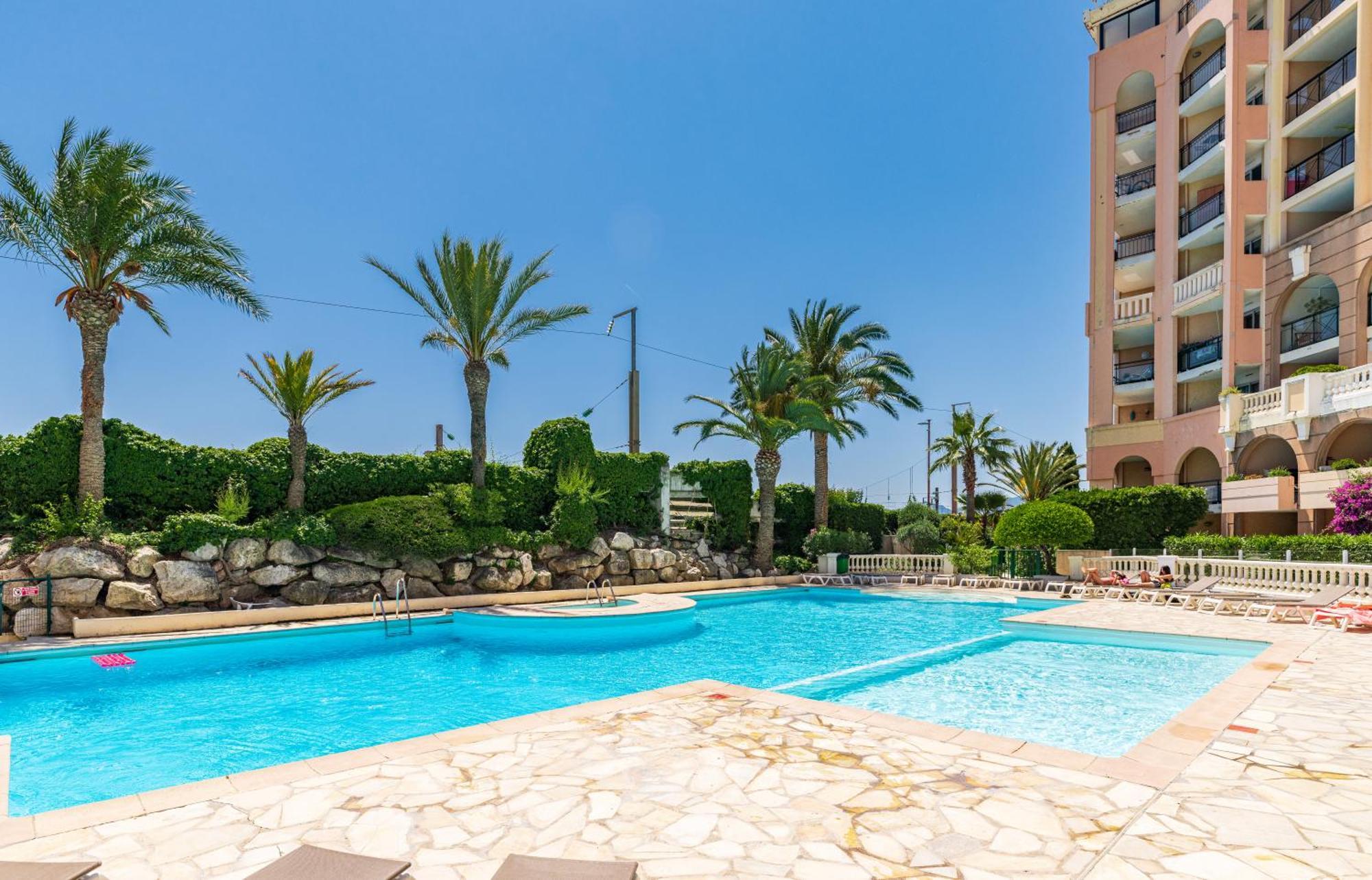 Residence La Palme D'Azur - Канни Екстер'єр фото